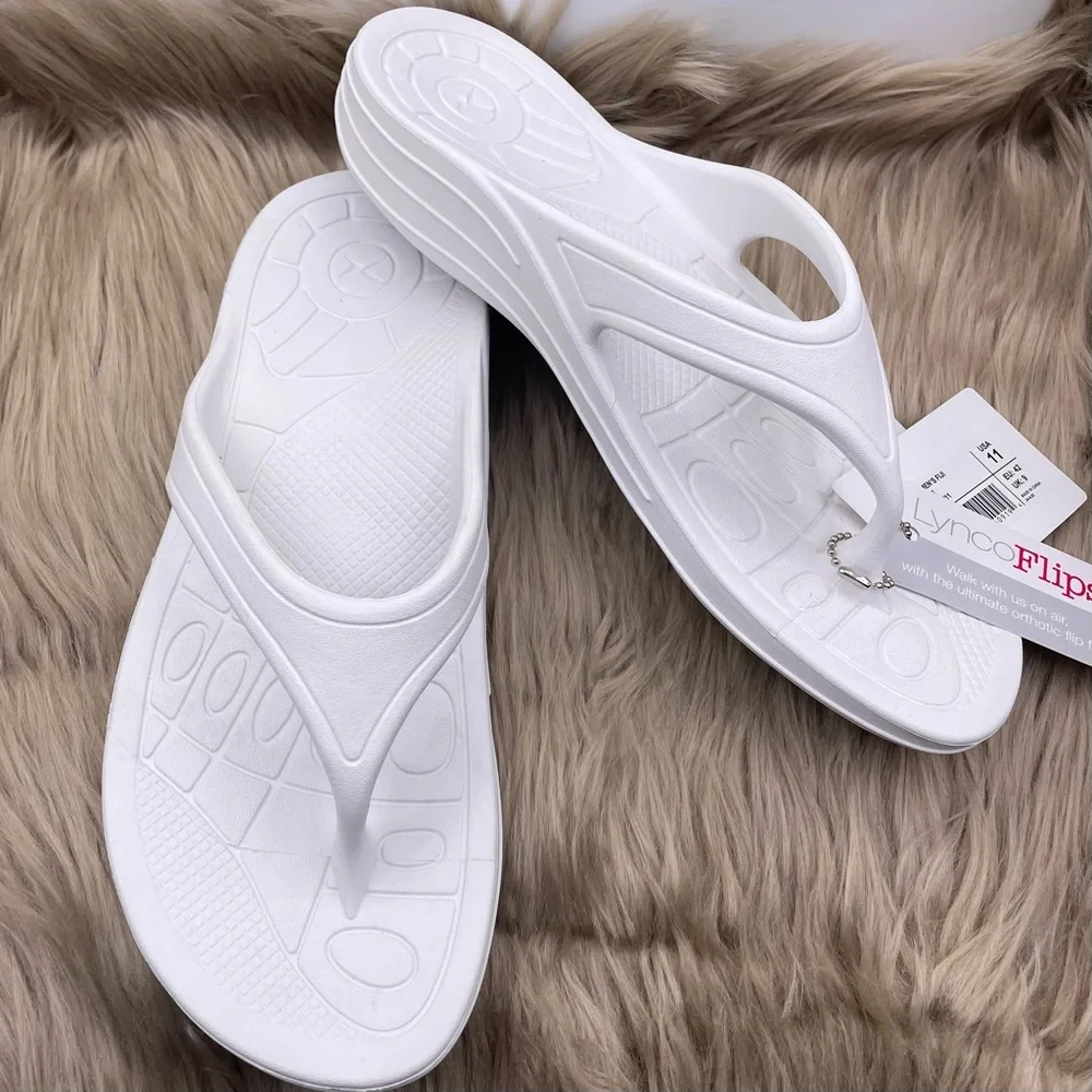 Aetrex lynco fiji orthotic comfy white flip flops women Size 11